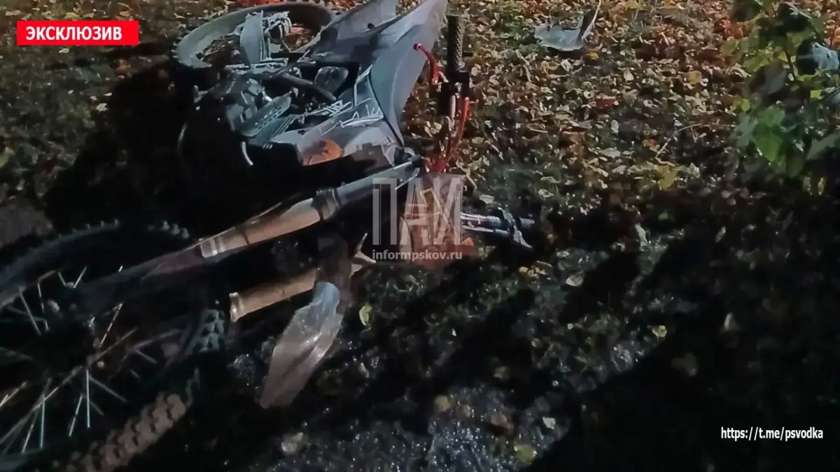 Лобовое столкновение мотоцикла и автомобиля Audi произошло на проспекте Гагарина у дома №107/1 в Великих Луках Лобовое столкновение мотоцикла и автомобиля Audi произошло на проспекте Гагарина у дома №107/1 в Великих Луках