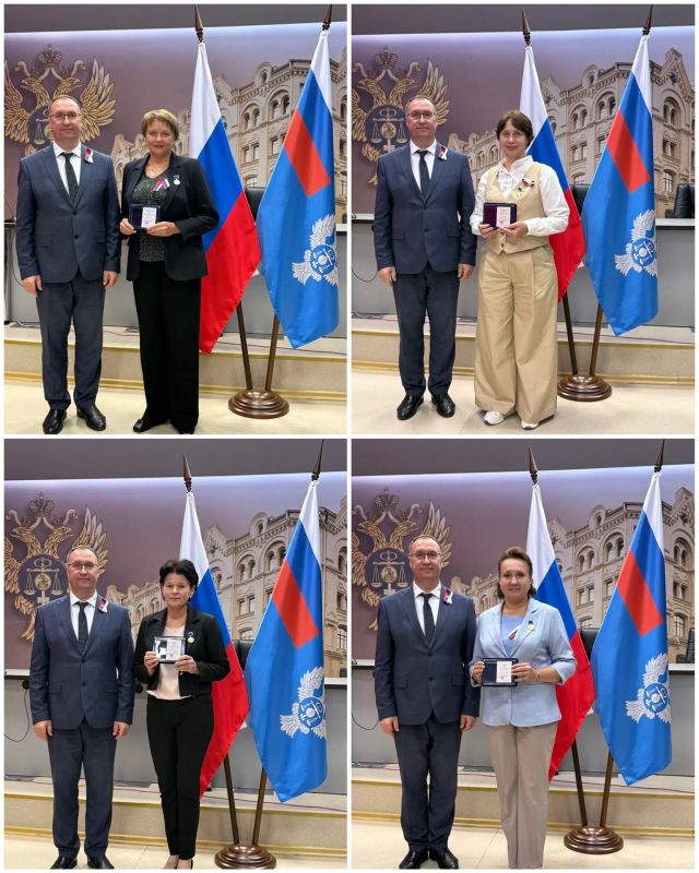 День Государственного флага Российской Федерации — один из главных праздников нашей страны, символизирующий единство, гордость и великую историю России День Государственного флага Российской Федерации — один из главных праздников нашей страны, символизирующий единство, гордость и великую историю России