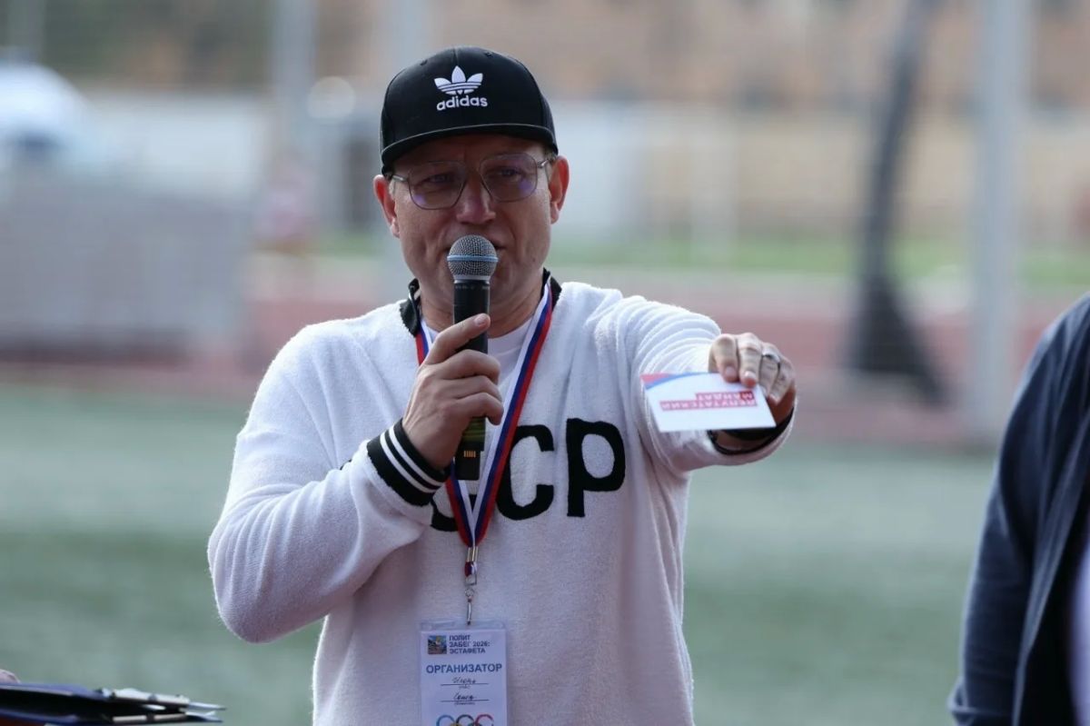 «Политический забег» стартовал на стадионе «Машиностроитель» в Пскове «Политический забег» стартовал на стадионе «Машиностроитель» в Пскове