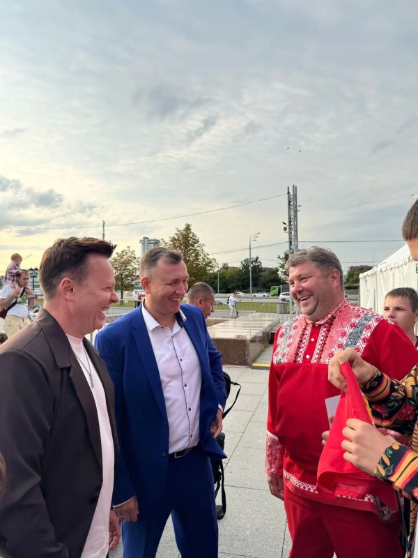 Ансамбль «Сказ» стал лауреатом 1-й степени 15-го Межрегионального творческого фестиваля славянского искусства «Русское поле» Ансамбль «Сказ» стал лауреатом 1-й степени 15-го Межрегионального творческого фестиваля славянского искусства «Русское поле»