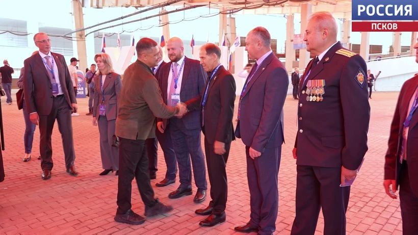 Президент назвал народную программу "Единой России" результатом большой работы Президент назвал народную программу "Единой России" результатом большой работы