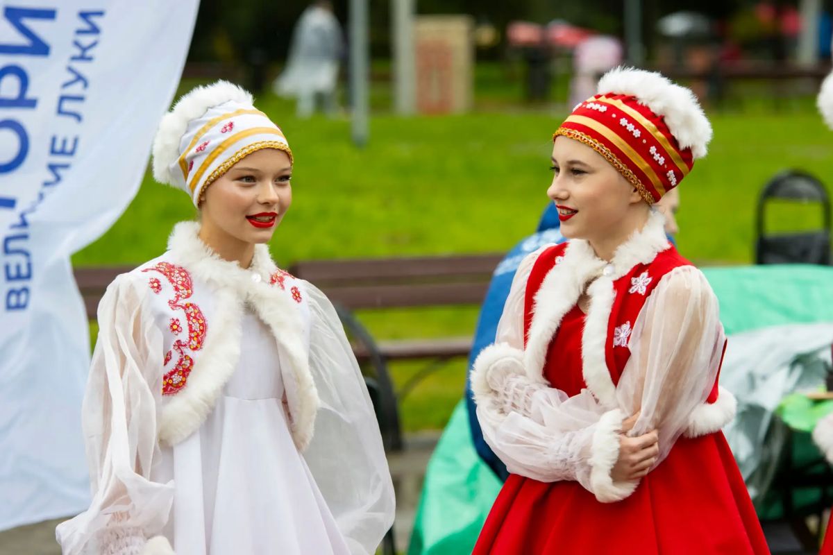 Под одним флагом: Великие Луки отметили 860-летие Под одним флагом: Великие Луки отметили 860-летие
