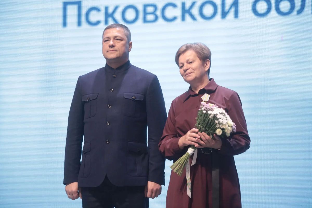 В зале Псковской областной филармонии состоялось пленарное заседание в рамках августовского областного педагогического совещания – традиционной встречи педагогического сообщества перед стартом учебного года В зале Псковской областной филармонии состоялось пленарное заседание в рамках августовского областного педагогического совещания – традиционной встречи педагогического сообщества перед стартом учебного года