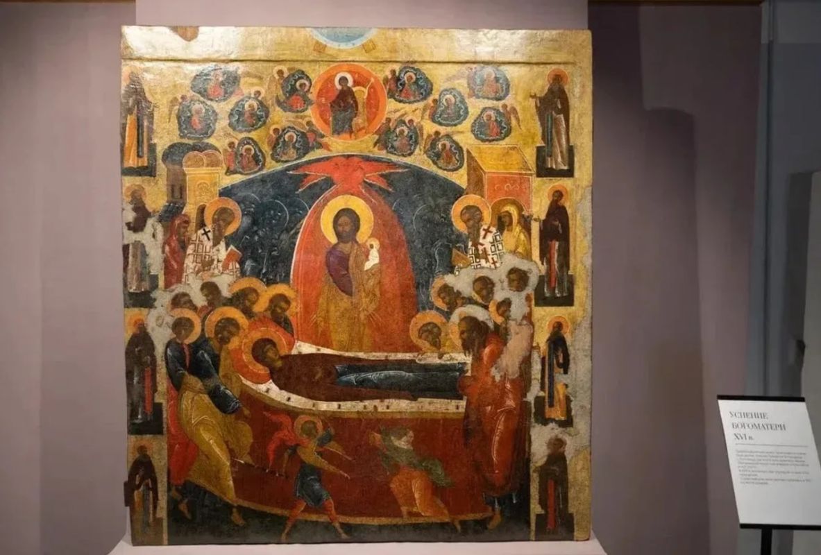 Уникальный памятник древнерусской живописи - псковская икона «Успение Пресвятой Богородицы» («Облачное Успение») XVI века — вернулся в Псков после пяти десятилетий реставрации Уникальный памятник древнерусской живописи - псковская икона «Успение Пресвятой Богородицы» («Облачное Успение») XVI века — вернулся в Псков после пяти десятилетий реставрации