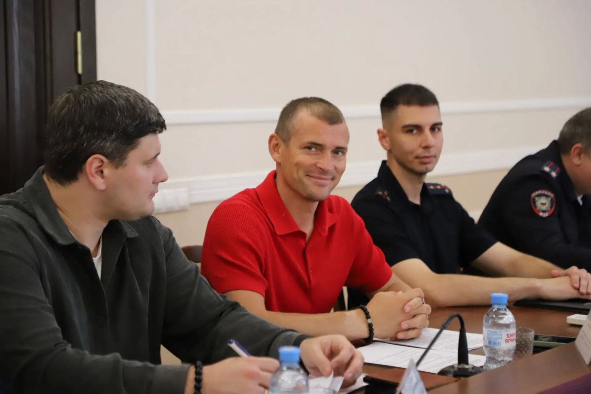 В УМВД России по Псковской области состоялось заседание Общественного совета В УМВД России по Псковской области состоялось заседание Общественного совета