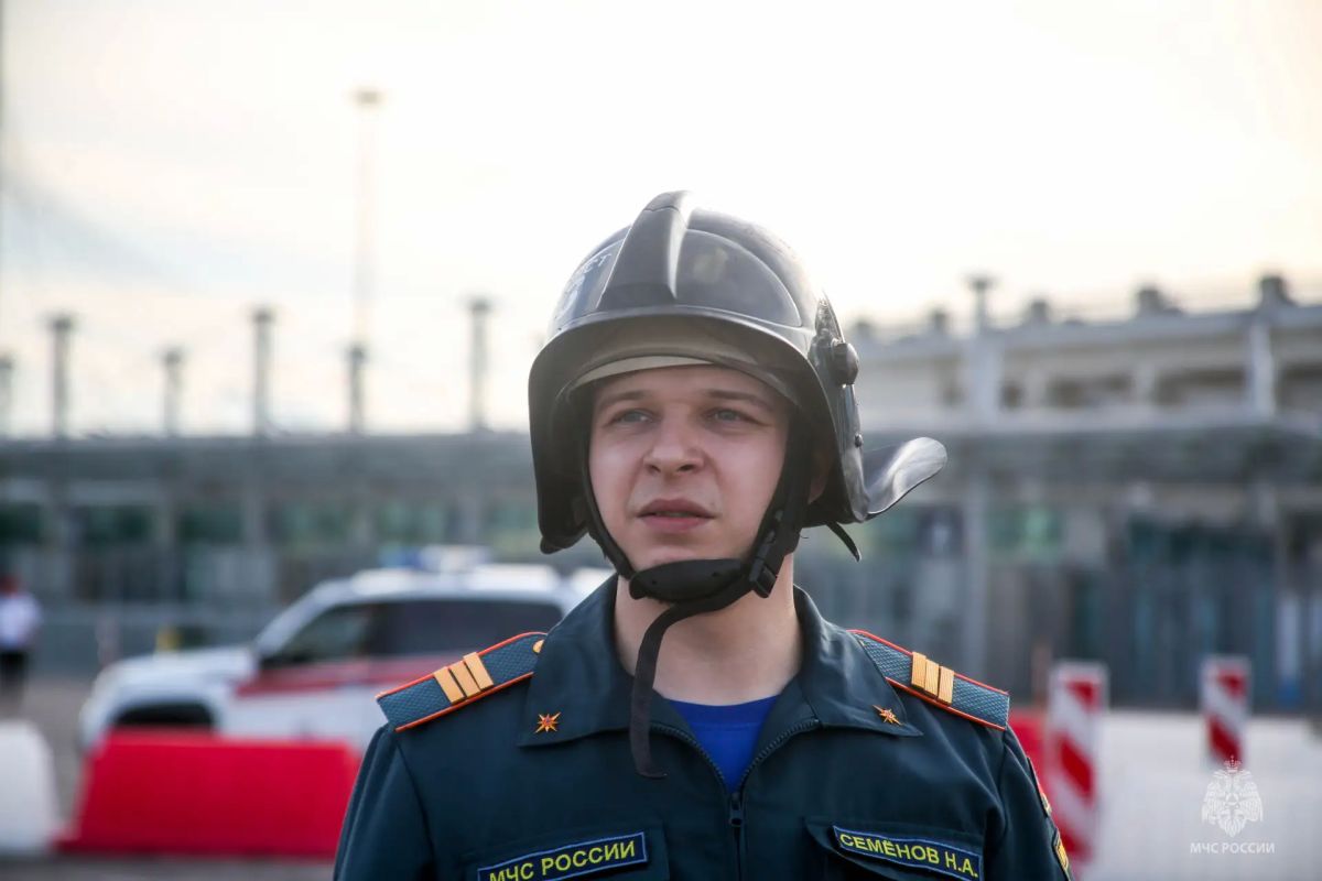 Сотрудники Главного управления приняла участие в соревнованиях по скоростному маневрированию на пожарных автомобилях «Трасса-01» Сотрудники Главного управления приняла участие в соревнованиях по скоростному маневрированию на пожарных автомобилях «Трасса-01»