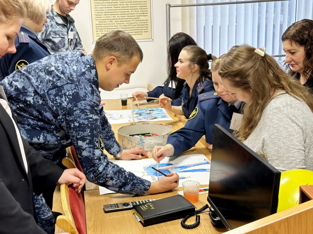Сегодня профессиональный праздник отмечают работники психологической службы уголовно-исполнительной системы Российской Федерации Сегодня профессиональный праздник отмечают работники психологической службы уголовно-исполнительной системы Российской Федерации