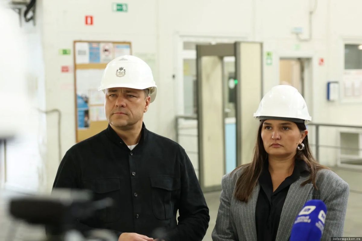 Завод «Элементум» в Пскове посетила глава Федерального центра компетенций Завод «Элементум» в Пскове посетила глава Федерального центра компетенций