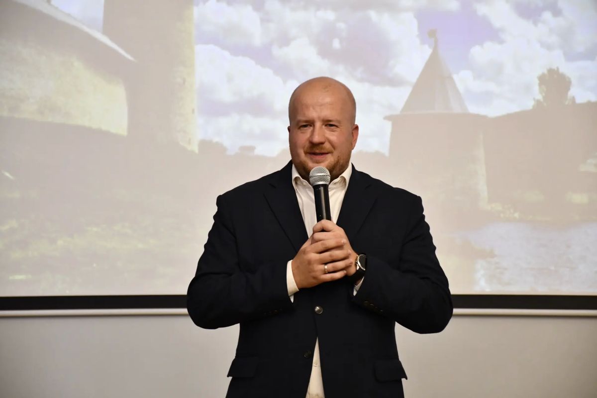 Елкин Борис: Сегодня чествовали победителей конкурсов «Педагогический дебют» и «Наставник года»! Елкин Борис: Сегодня чествовали победителей конкурсов «Педагогический дебют» и «Наставник года»!