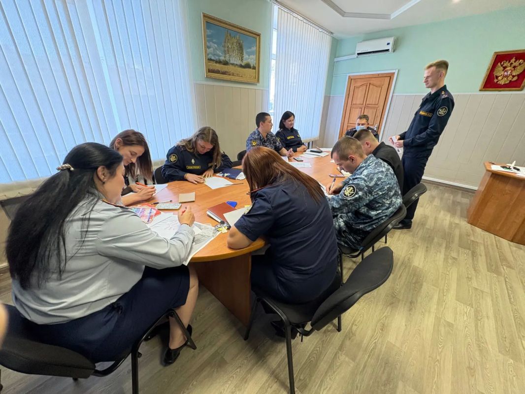 Сегодня профессиональный праздник отмечают работники психологической службы уголовно-исполнительной системы Российской Федерации Сегодня профессиональный праздник отмечают работники психологической службы уголовно-исполнительной системы Российской Федерации