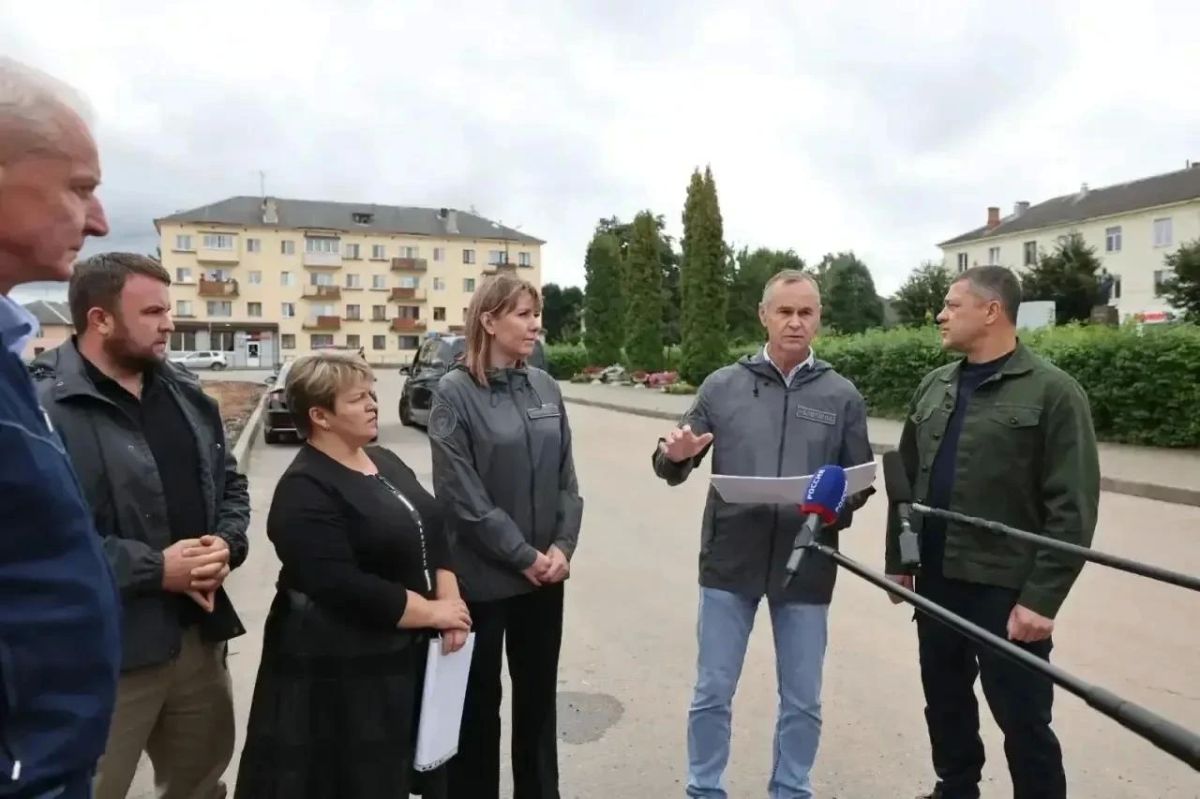 Губернатор сегодня работает в южных районах области Губернатор сегодня работает в южных районах области