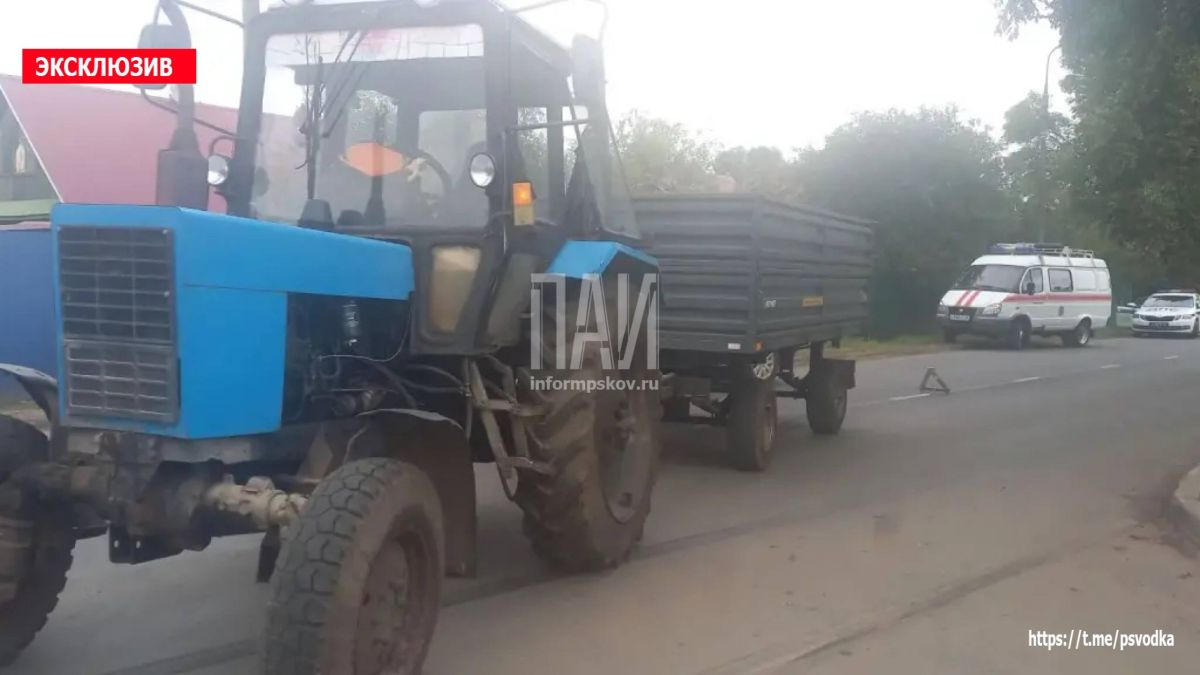 В Великих Луках, на улице Новосокольнической у дома 1, водитель трактора МТЗ-82 не пропустил автомобиль Lada 2115, в результате чего произошло столкновение В Великих Луках, на улице Новосокольнической у дома 1, водитель трактора МТЗ-82 не пропустил автомобиль Lada 2115, в результате чего произошло столкновение