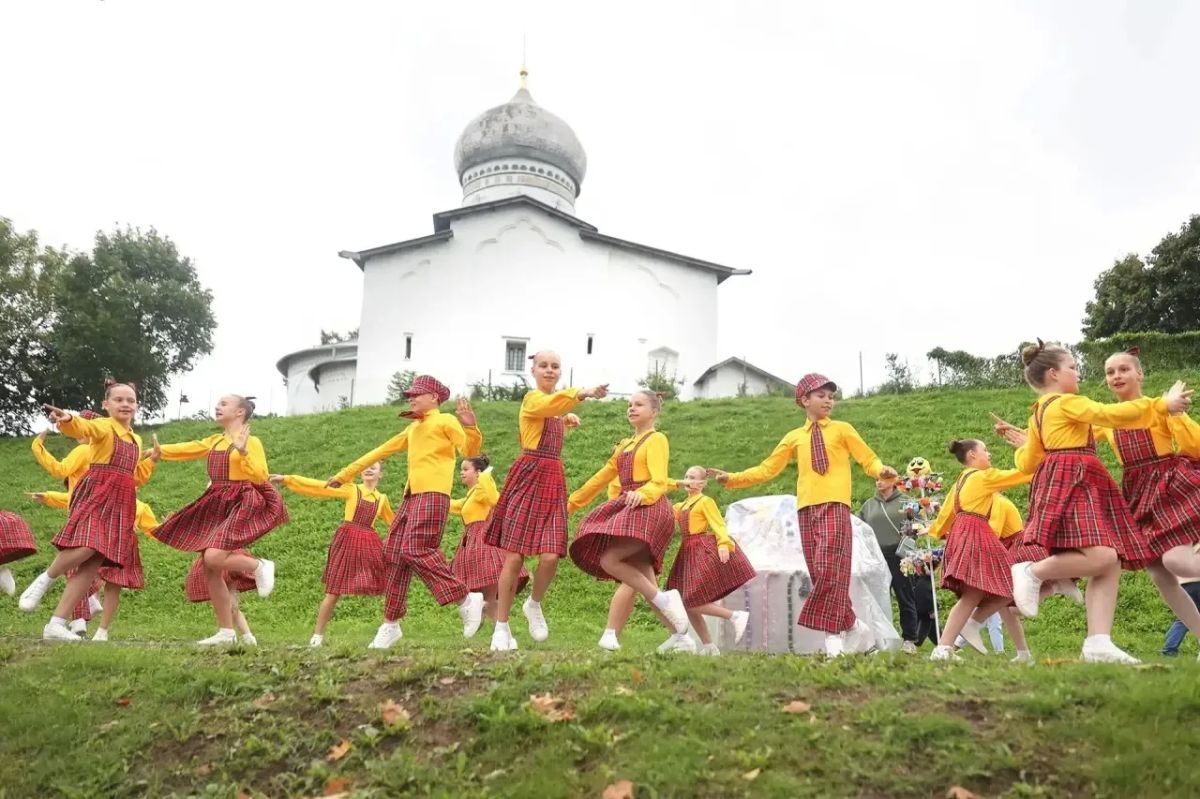 Один день — десятки возможностей, сотни улыбок и море впечатлений! Один день — десятки возможностей, сотни улыбок и море впечатлений!