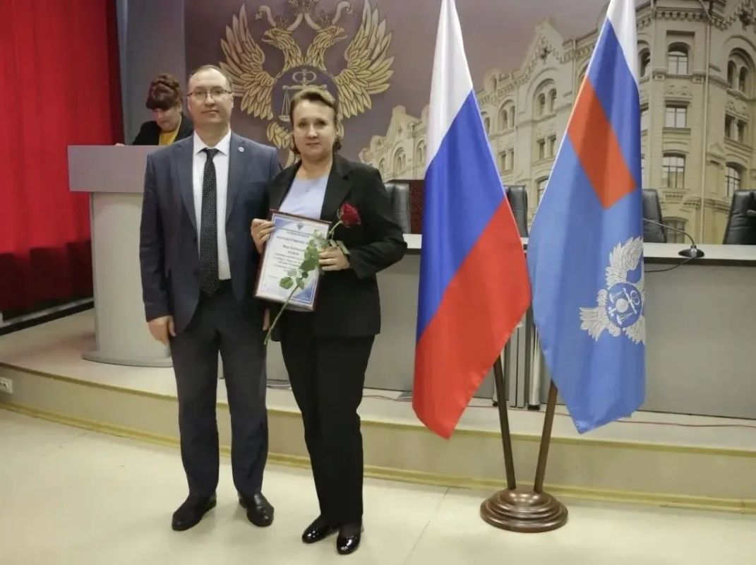 В Управлении Федерального казначейства по Псковской области состоялось торжественное мероприятие, посвященное Дню финансиста В Управлении Федерального казначейства по Псковской области состоялось торжественное мероприятие, посвященное Дню финансиста