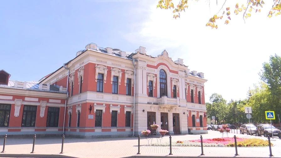 В Пскове впервые пройдет фестиваль моноспектаклей "Наедине со всеми"