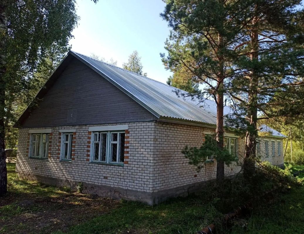 Завершены работы по проведению капитального ремонта кровли административного здания ветеринарной лечебницы ГБУ «Станция по борьбе с болезнями животных по Бежаницкому, Локнянскому и Новоржевскому районам» в рп. Бежаницы Завершены работы по проведению капитального ремонта кровли административного здания ветеринарной лечебницы ГБУ «Станция по борьбе с болезнями животных по Бежаницкому, Локнянскому и Новоржевскому районам» в рп. Бежаницы