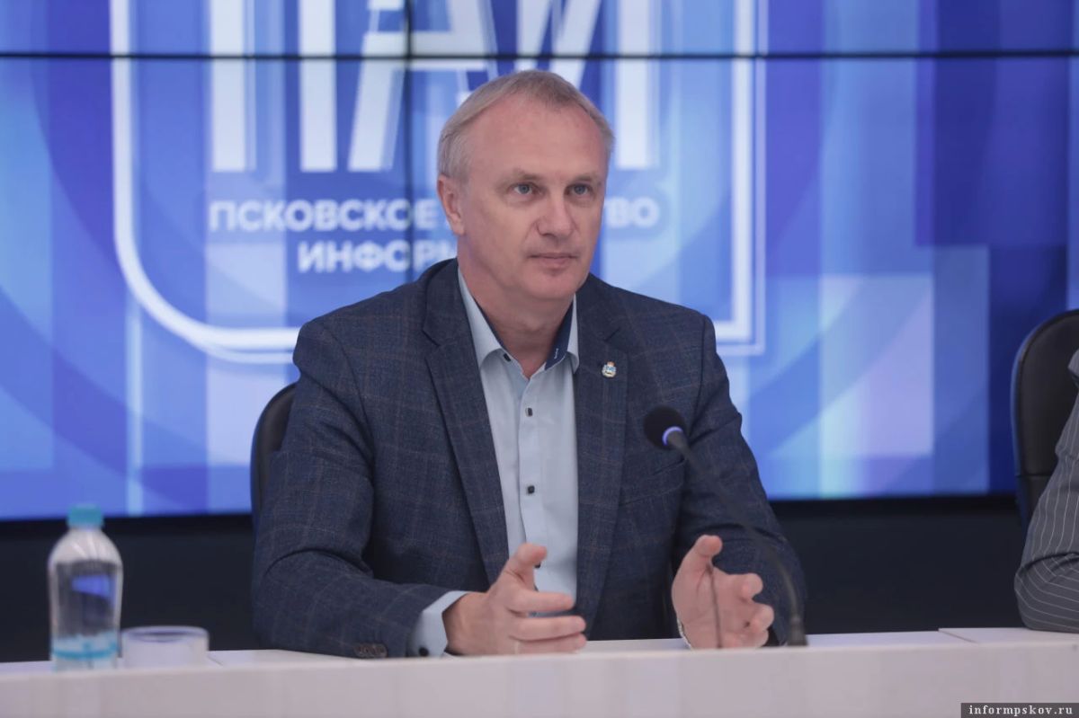 Многодетным семьям компенсируют платное обучение детей