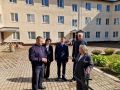 Благоустроенный двор дома № 1 по улице Сельская, который преобразился благодаря активистам ТОС, осмотрел губернатор Михаил Ведерников в ходе рабочего визита в Печоры