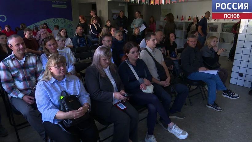 Новый знак отличия "Дарящему жизнь" вручили донорам в Пскове Новый знак отличия "Дарящему жизнь" вручили донорам в Пскове