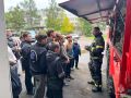 Великолукские пожарные принимают юных гостей