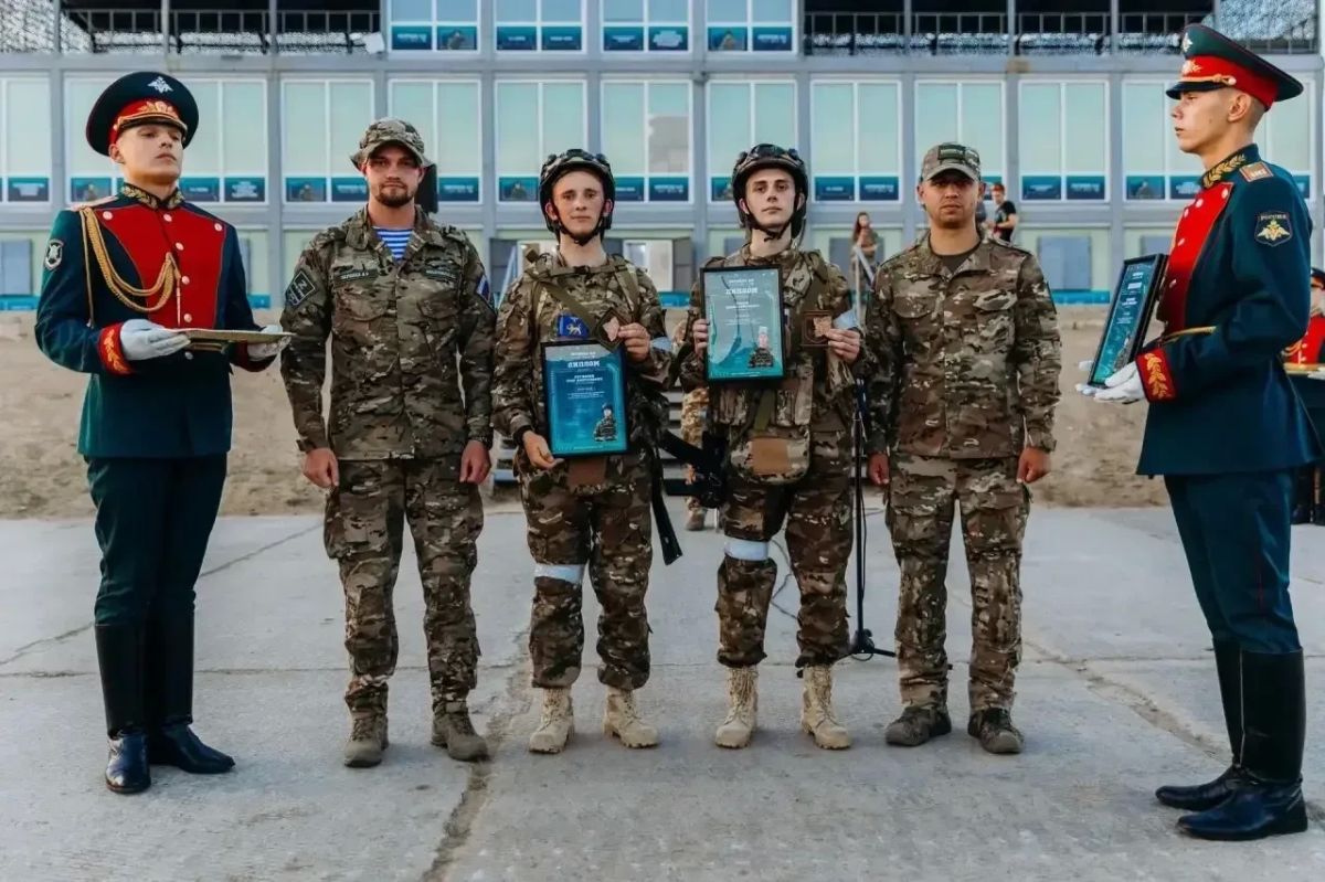 В финале Всероссийской военно-патриотической игры «Зарница 2.0» для специальной возрастной категории Псковскую область представляла команда «Наследие ВОИН 60» из Невельского муниципального округа