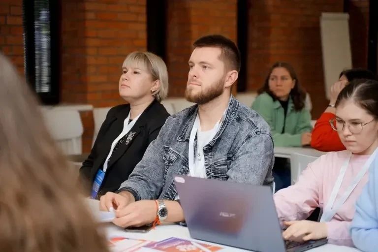 Псковичи представили регион на образовательной программе для специалистов по молодёжной политике «Вам решать!» в Нижнем Новгороде Псковичи представили регион на образовательной программе для специалистов по молодёжной политике «Вам решать!» в Нижнем Новгороде
