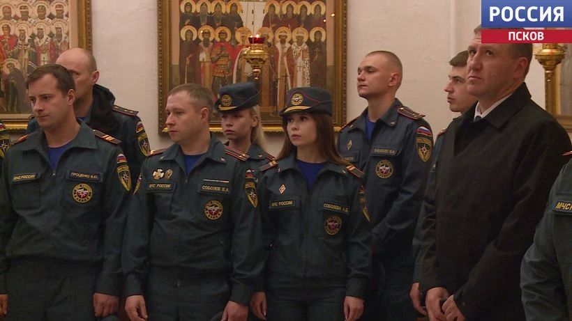 Праздник "Неопалимой Купины": образ, который хранят в каждой пожарной части Пскова Праздник "Неопалимой Купины": образ, который хранят в каждой пожарной части Пскова
