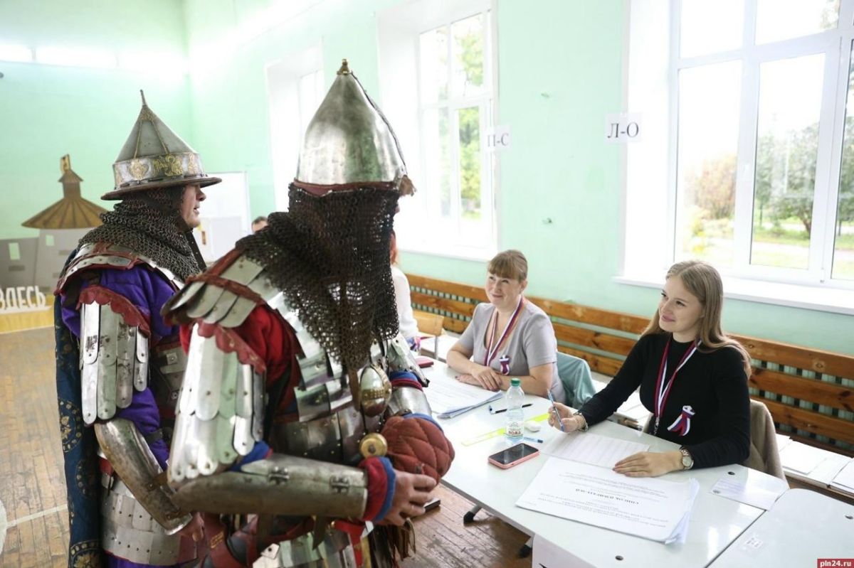 Патруль времени: как голосовали псковские реконструкторы