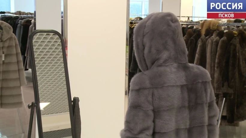 В ЦУМе Пскова открылась выставка-продажа шуб и дубленок из Пятигорска В ЦУМе Пскова открылась выставка-продажа шуб и дубленок из Пятигорска