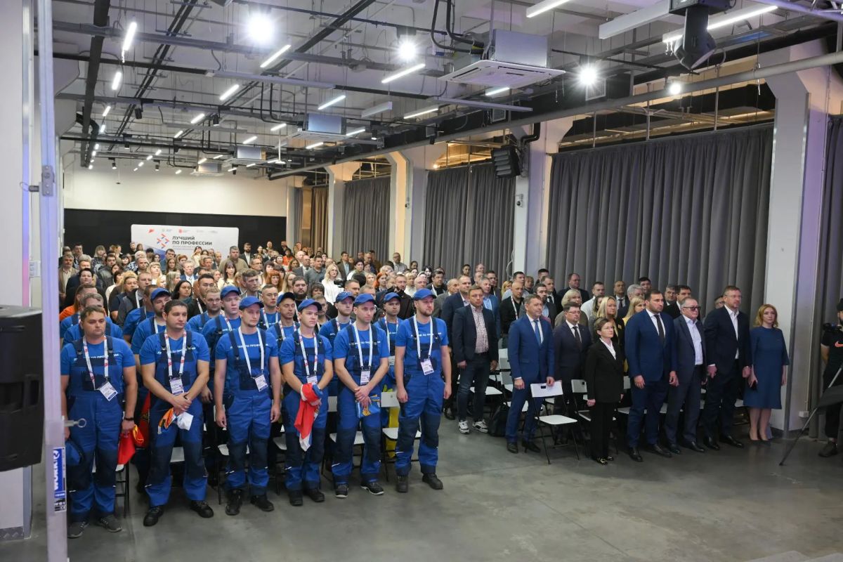 Сегодня в Туле стартовал федеральный этап конкурса профессионального мастерства "Лучший по профессии" в номинации «Оператор станка с ЧПУ»