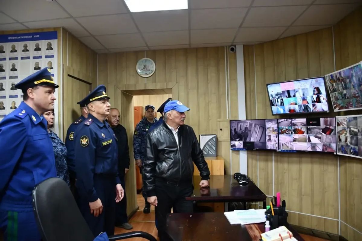 Прокурор Псковской области проверил соблюдение законодательства в ФКУ ИК-3 УФСИН России по Псковской области Прокурор Псковской области проверил соблюдение законодательства в ФКУ ИК-3 УФСИН России по Псковской области