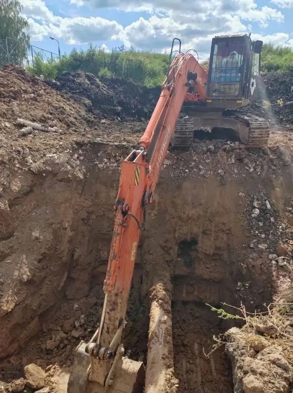 Реконструкция водовода в Великих Луках: проложено 2107 метров Реконструкция водовода в Великих Луках: проложено 2107 метров