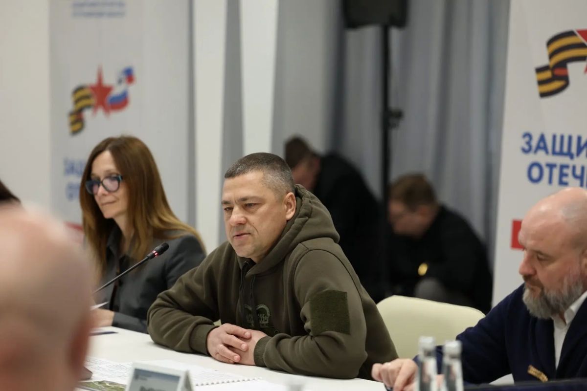 Губернатор Псковской области Михаил Ведерников встретился с представителями Псковской региональной общественной организации ветеранов специальной военной операции Губернатор Псковской области Михаил Ведерников встретился с представителями Псковской региональной общественной организации ветеранов специальной военной операции