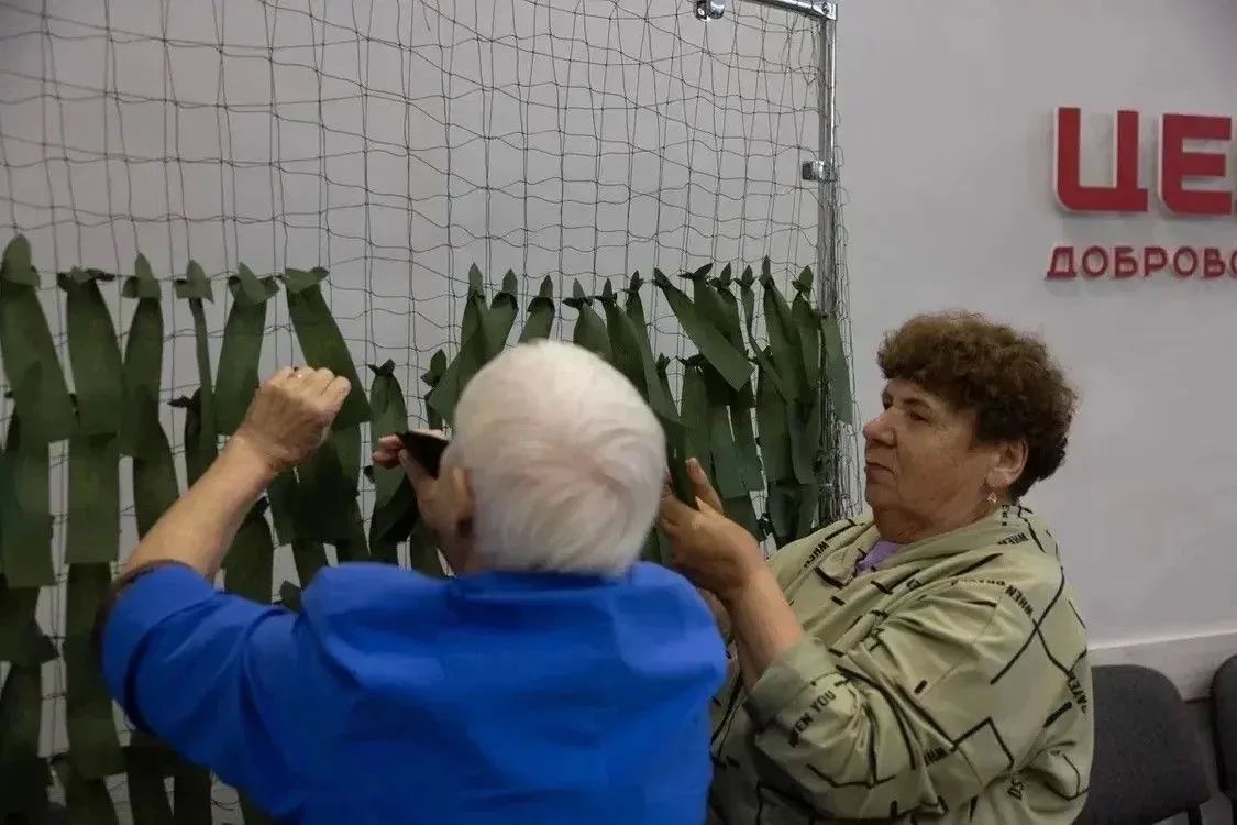 Михаил Ведерников поздравил Михаил Ведерников поздравил