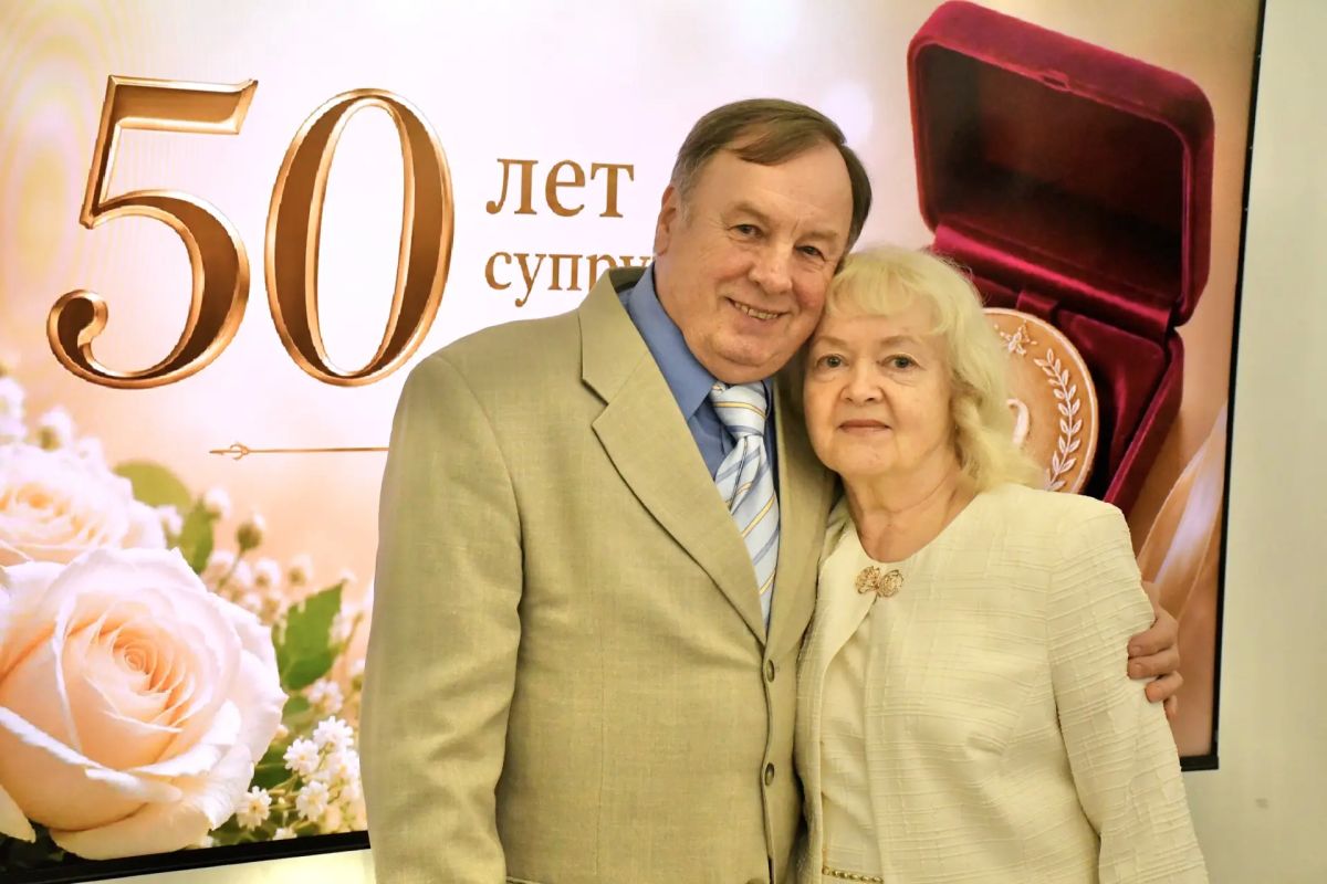 История одной любви длиною в полвека: состоялось торжественное вручение медалей «За любовь и верность» супружеским парам, которые прожили в браке 50 лет