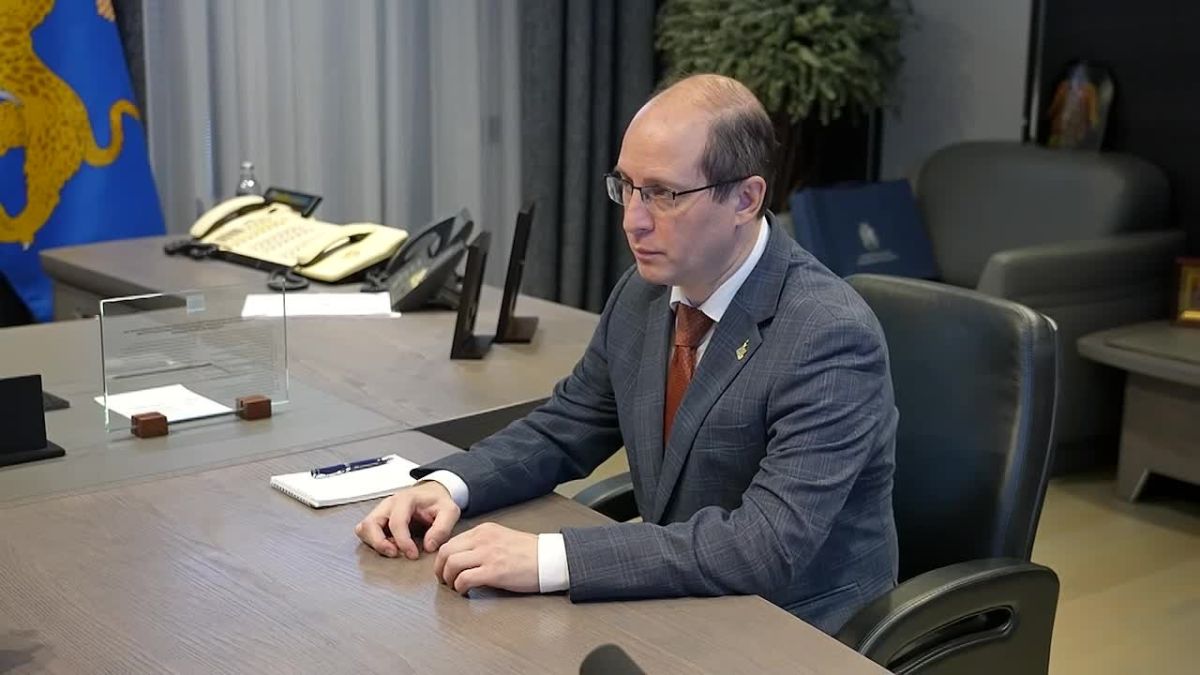 Михаил Ведерников предложил создать книжный павильон на Днях Пушкинской поэзии