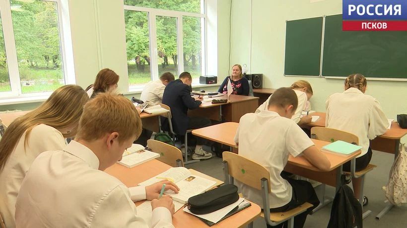 От прогнившего пола до интерактивных досок: что изменилось в школе Слопыгино