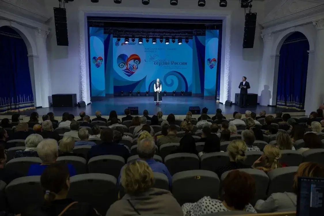 Михаил Ведерников: В Пскове прошёл третий окружной этап Всероссийского фестиваля-конкурса «Женское сердце России» Михаил Ведерников: В Пскове прошёл третий окружной этап Всероссийского фестиваля-конкурса «Женское сердце России»