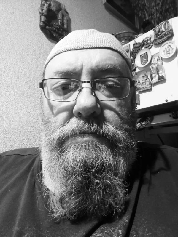 Стало известно о кончине члена Союза архитекторов России, известного великолукского архитектора Валерия Медведева, занимавшего должность главного архитектора города в 1988–1993 годах и вновь с 2004 года
