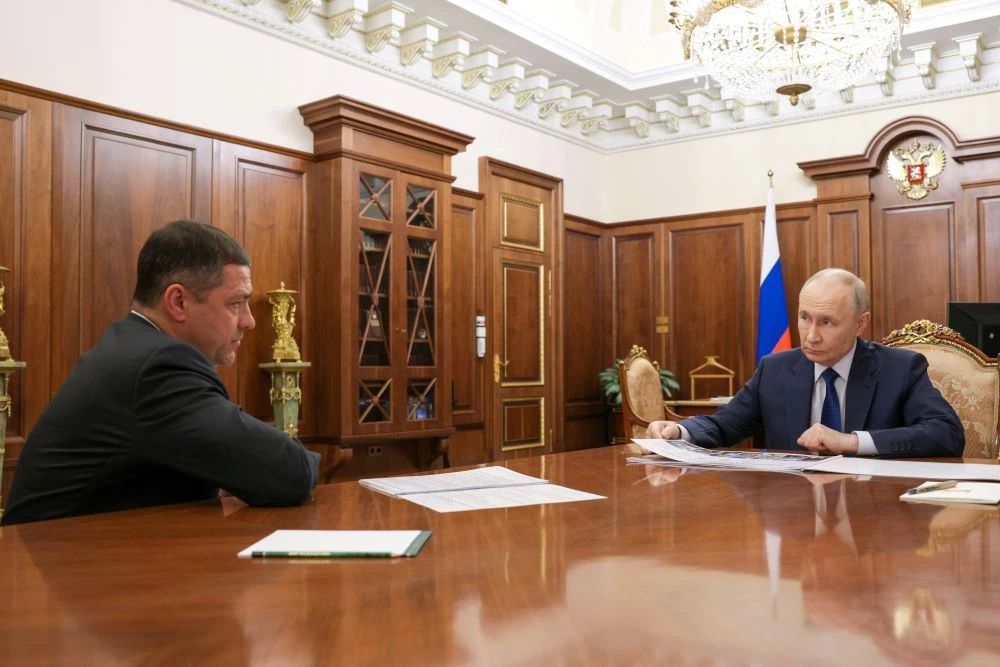 Поздравляем Президента Российской Федерации Владимира Владимировича Путина с Днём рождения! Поздравляем Президента Российской Федерации Владимира Владимировича Путина с Днём рождения!