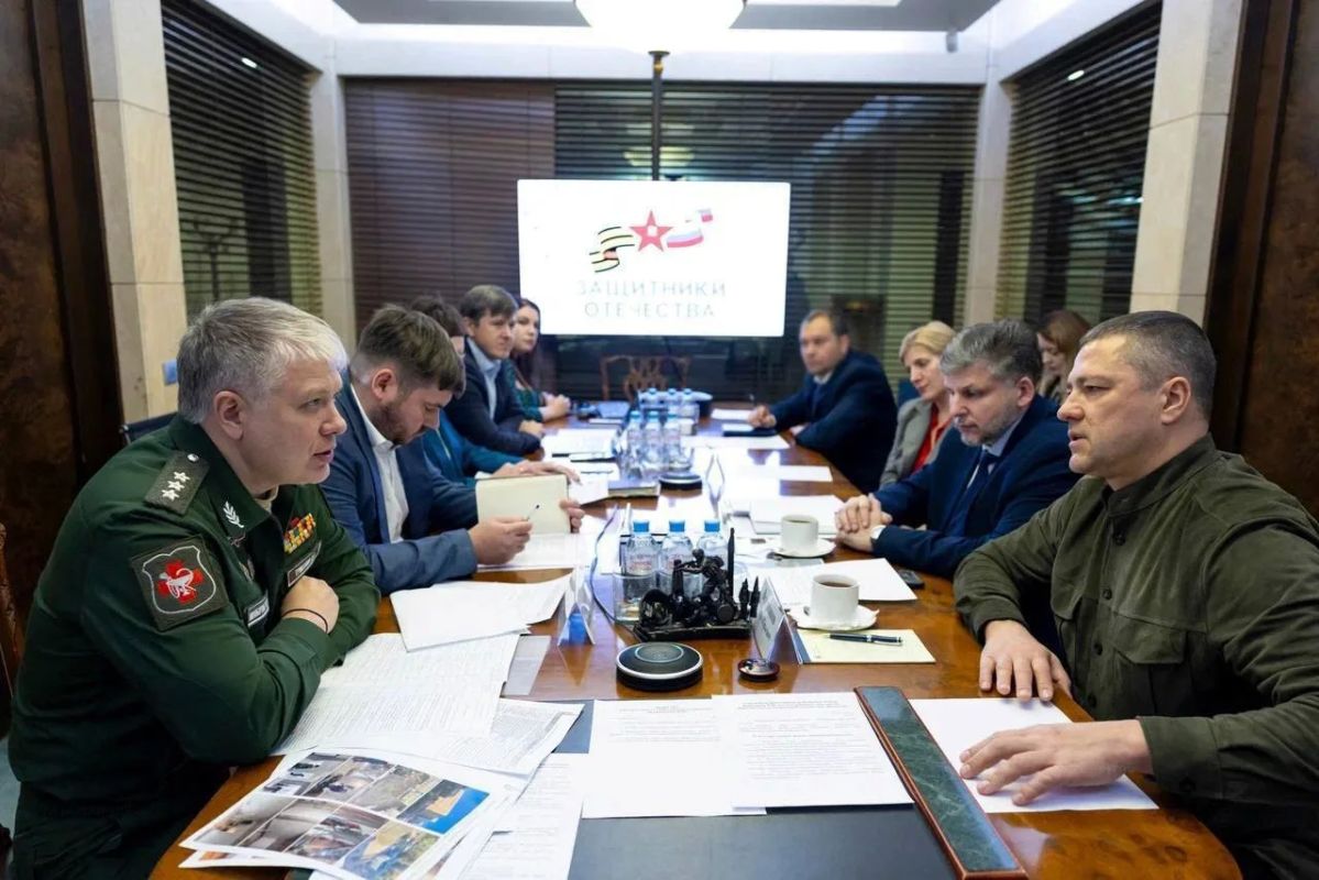 Анна Цивилева: Вместе с губернатором Псковской области Михаилом Ведерниковым обсудили вопросы комплексной поддержки ветеранов СВО и членов их семей Анна Цивилева: Вместе с губернатором Псковской области Михаилом Ведерниковым обсудили вопросы комплексной поддержки ветеранов СВО и членов их семей