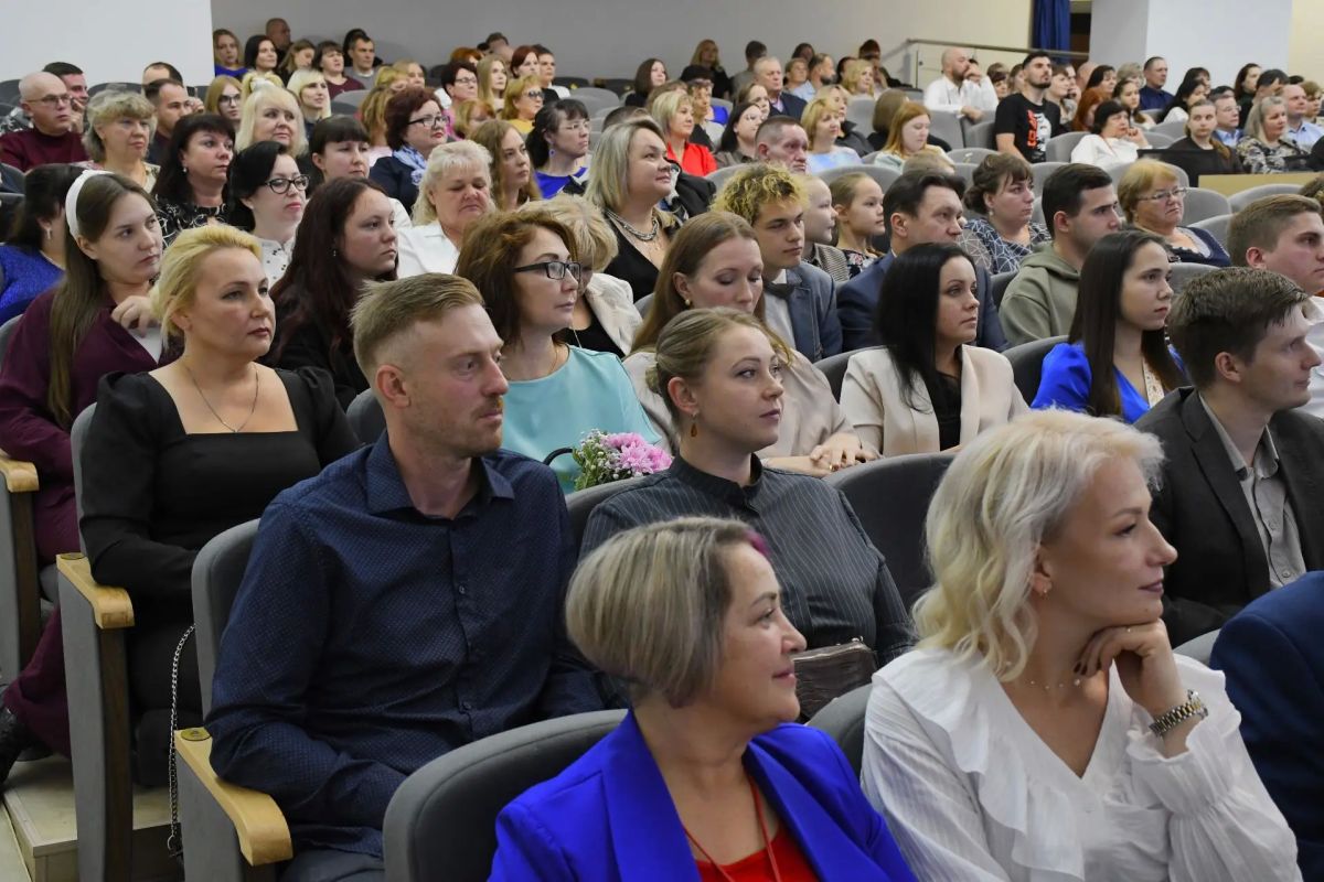 Псковскому хлебокомбинату — 80 лет! Псковскому хлебокомбинату — 80 лет!