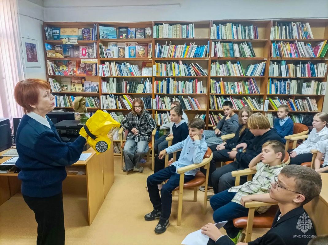 Безопасность — детям. В рамках мероприятий по Всероссийской штабной тренировке по гражданской обороне, специалисты Центра противопожарной пропаганды и общественных связей 1 ПСО ФПС ГПС Главного управления МЧС России по... Безопасность — детям. В рамках мероприятий по Всероссийской штабной тренировке по гражданской обороне, специалисты Центра противопожарной пропаганды и общественных связей 1 ПСО ФПС ГПС Главного управления МЧС России по...