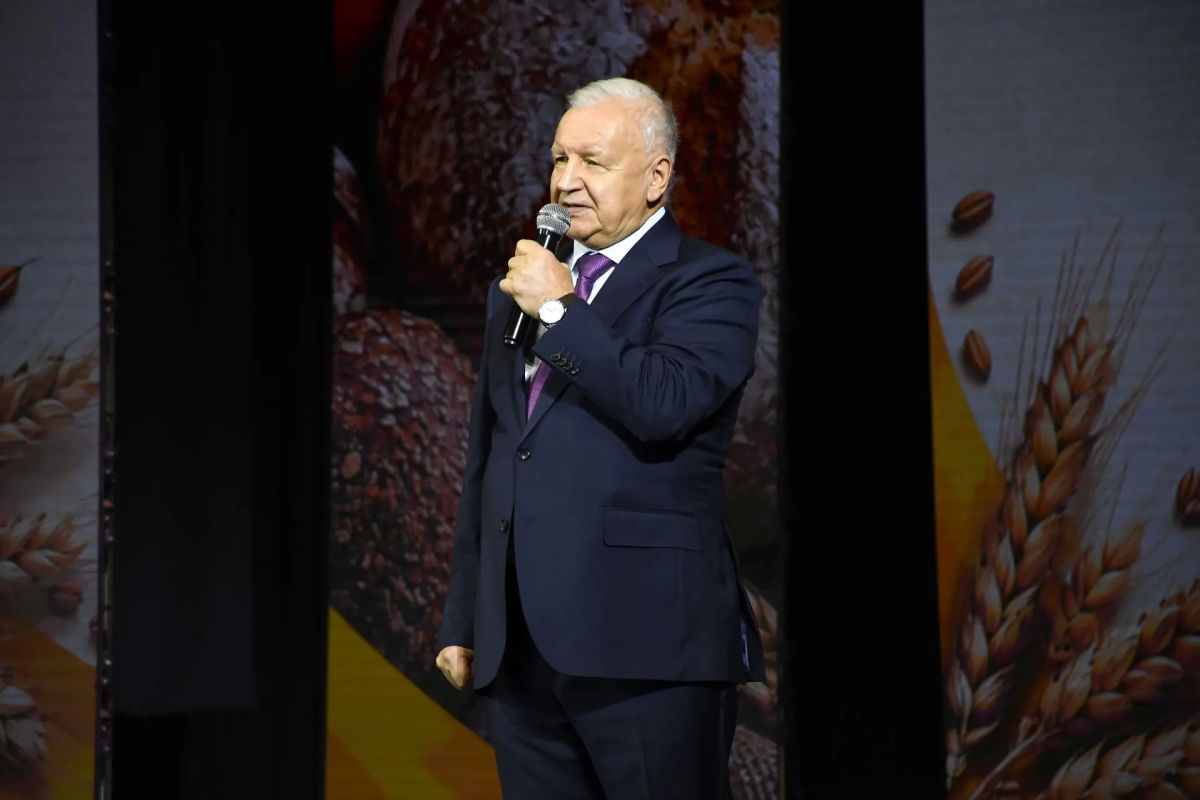 Псковскому хлебокомбинату — 80 лет! Псковскому хлебокомбинату — 80 лет!