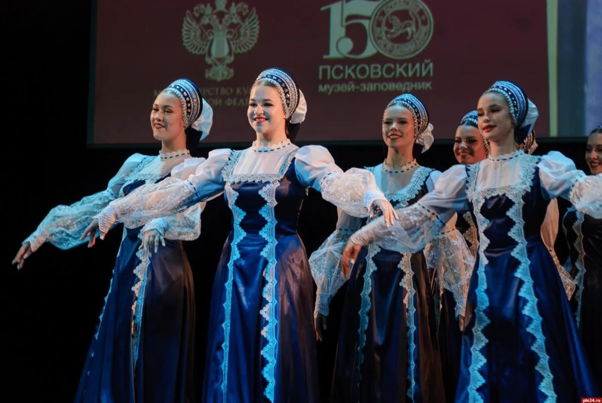 Юбилей на 150 лет: Псковский музей-заповедник с размахом отметил круглую дату Юбилей на 150 лет: Псковский музей-заповедник с размахом отметил круглую дату