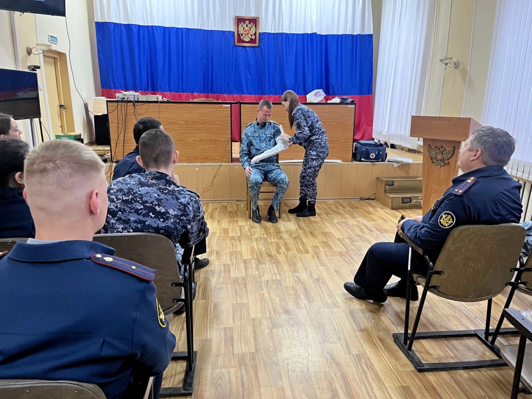 В ИЦ-1 проведено занятие по оказанию первой медицинской помощи В ИЦ-1 проведено занятие по оказанию первой медицинской помощи