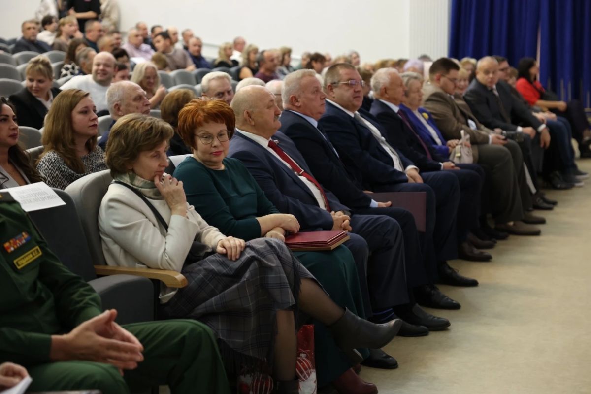 80-летие со дня основания отмечает Псковский хлебокомбинат 80-летие со дня основания отмечает Псковский хлебокомбинат