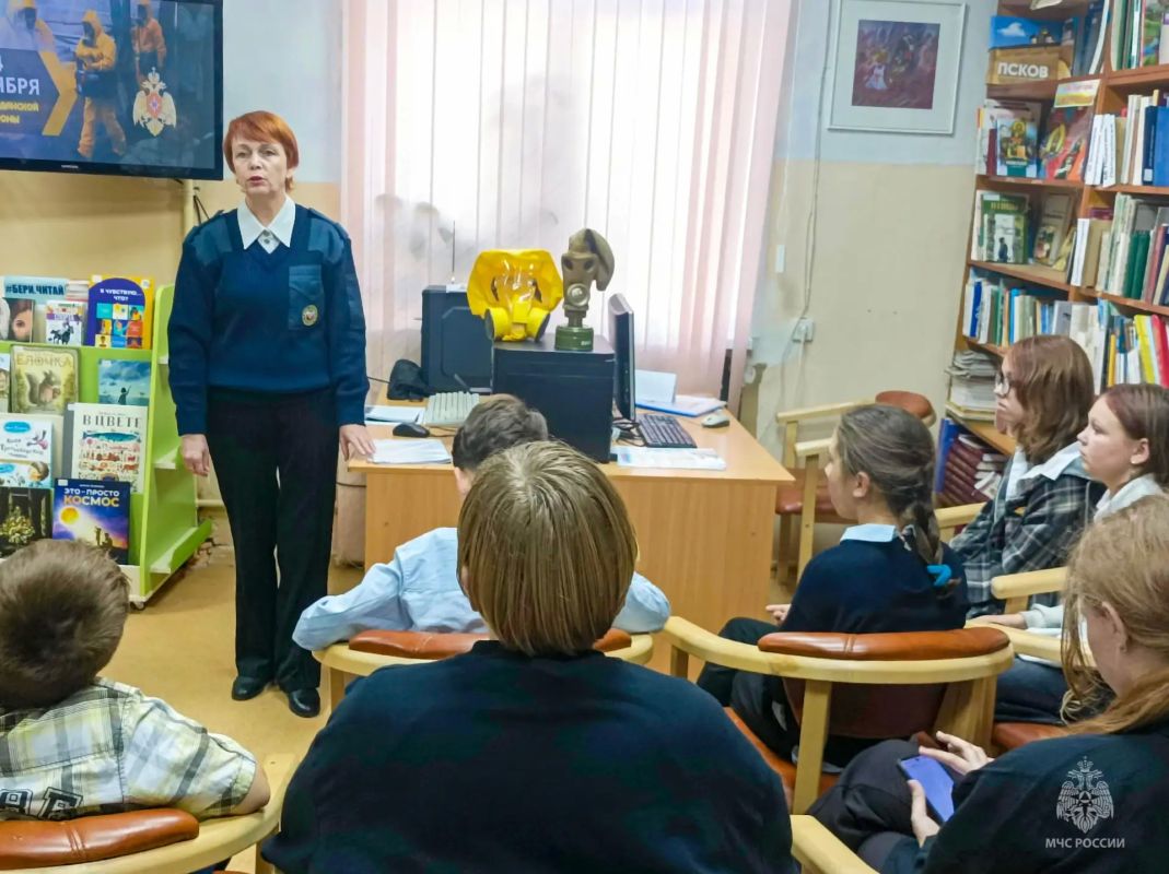 Безопасность — детям. В рамках мероприятий по Всероссийской штабной тренировке по гражданской обороне, специалисты Центра противопожарной пропаганды и общественных связей 1 ПСО ФПС ГПС Главного управления МЧС России по... Безопасность — детям. В рамках мероприятий по Всероссийской штабной тренировке по гражданской обороне, специалисты Центра противопожарной пропаганды и общественных связей 1 ПСО ФПС ГПС Главного управления МЧС России по...