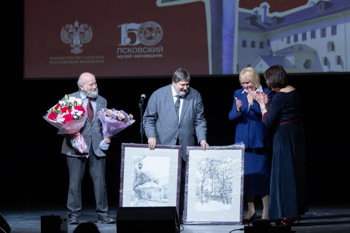 ФОТОРЕПОРТАЖ. Хранители времени: Псковский музей-заповедник отметил 150-летний юбилей ФОТОРЕПОРТАЖ. Хранители времени: Псковский музей-заповедник отметил 150-летний юбилей