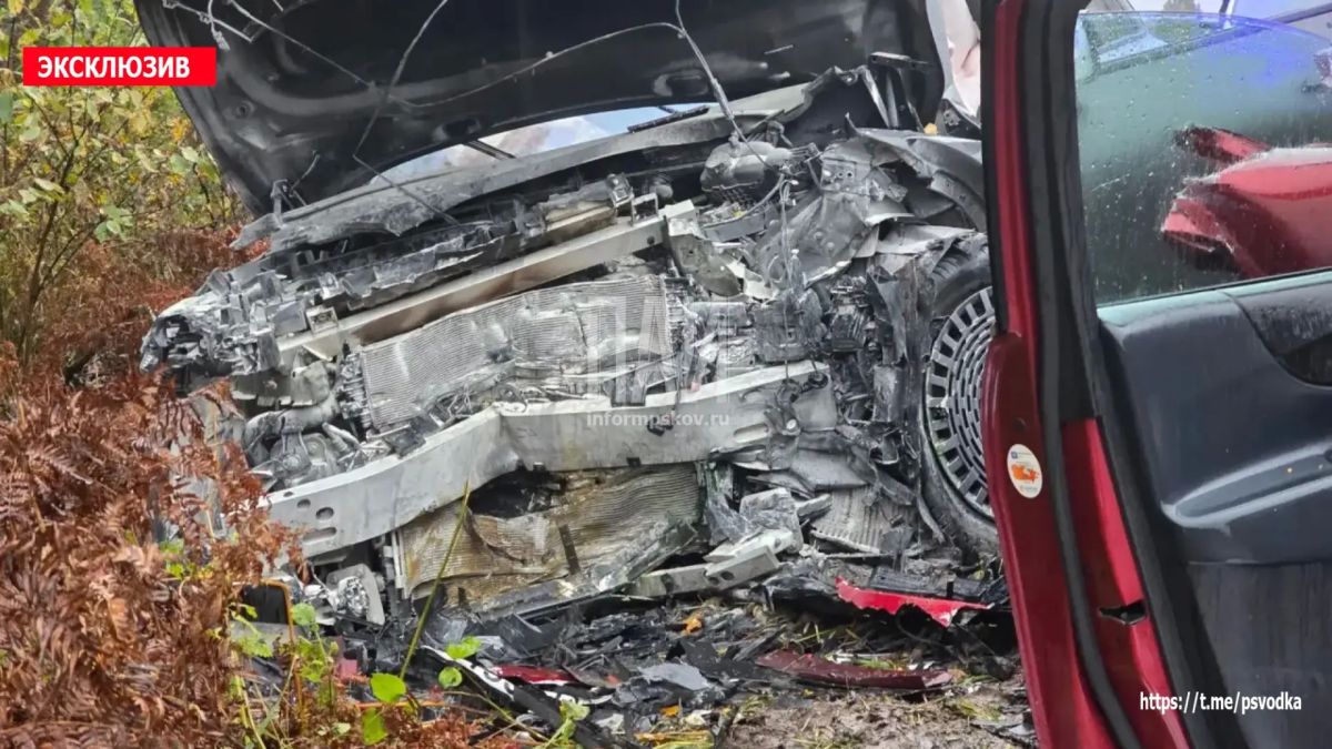 В Невельском районе, в 15 км от Невеля в сторону Усвят, произошло лобовое столкновение автомобилей Chevrolet и Lifan В Невельском районе, в 15 км от Невеля в сторону Усвят, произошло лобовое столкновение автомобилей Chevrolet и Lifan